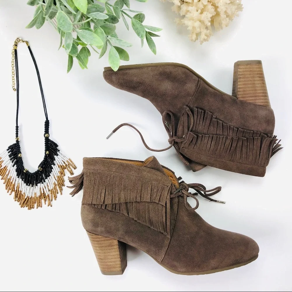 Kenneth Cole Gentle Soles Bettie Fringe Booties - Picture 4 of 7